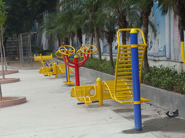 ?戶外健身器材對孩子鍛煉好處